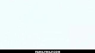 स्थल#1 वीडियो के लिए: There is family sex with stepmom Tony and stepson