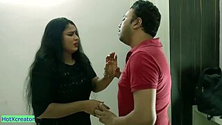 स्थल#3 वीडियो के लिए: A wife’s sudden sex at work HD videos